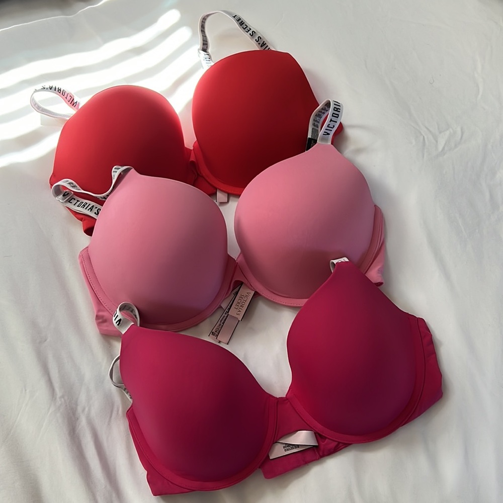 Victoria’s Secret 3 Bras